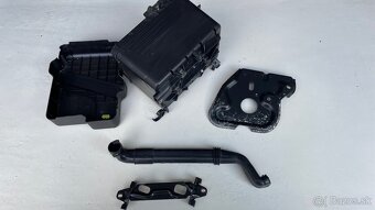 Kryt baterky / akumulatora Peugeot 206 - 3