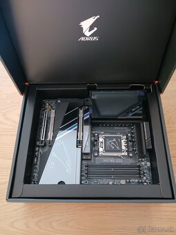 GIGABYTE AORUS XTREME X870E - 3