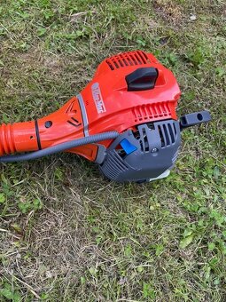 Vyžínač Oleo-Mac BC400T - 3
