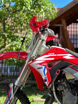 Honda CR125R - 3