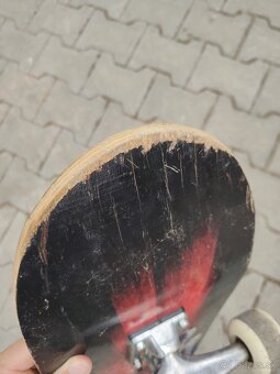 Skateboard roces - 3