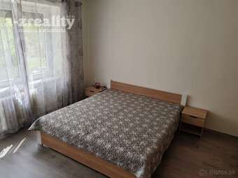 Prerobený 2 izbový byt na prenájom v centre Komárna - 3