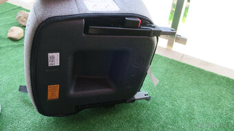Podsedák s isofixom - 3