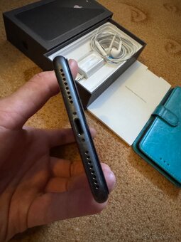 iPhone 8 plus 64gb - ako nový - 3