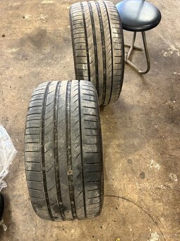 255/30 R19 - 3