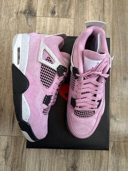 Air Jordan 4 Orchid - 3