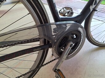 Predam cestny bicykal za 120€.tel.0903833950 - 3