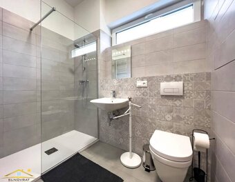 1-izbový byt s terasou a predzáhradkou - 3