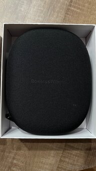 Bowers & Wilkins PX8 - 3