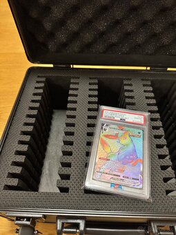 Kufrík na 42x Gradovaných Kariet (PSA, etc) - Nový - 3