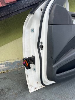 Superb 2 predné dvere - 3