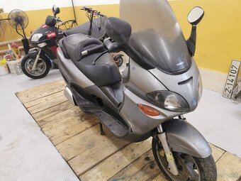 Piaggio x9 - 3