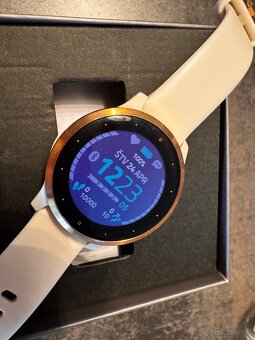 Garmin VÍVOACTIVE 4S Rosegold - 3