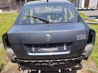 piate dvere, dvere, zadny naraznik škoda octavia II - 3