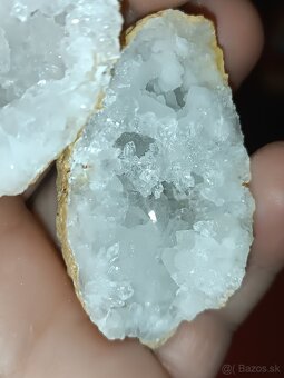 Minerál Krištáľová geódka - 3