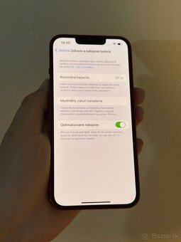 Predám iPhone 13 128GB Červený Stav 8/10 používaný - 3