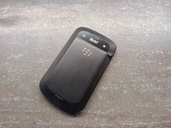 BlackBerry Bold 9990 - 3