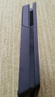 Predám playstation 4 slim - 3