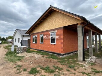 HALO reality - Predaj, rodinný dom Sekule - NOVOSTAVBA - EXK - 3