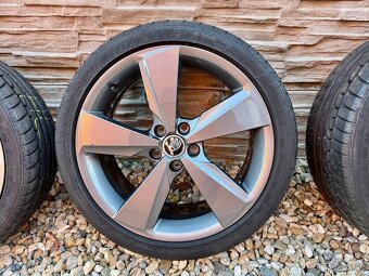 Komplet sadu alu na Škoda,Vw,Seat,Audi - 5x100 215/40 R17. - 3