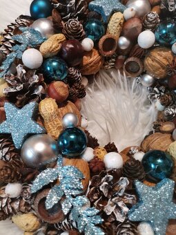 Vianočný veniec v modrom... - 3