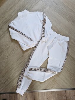 NOVA, 3x Guess biela smotanova teplakova suprava - 3