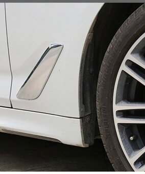 LIŠTY BLATNÍKA BMW G30 G31 - 3