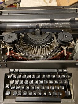 Písací stroj Facit - 3