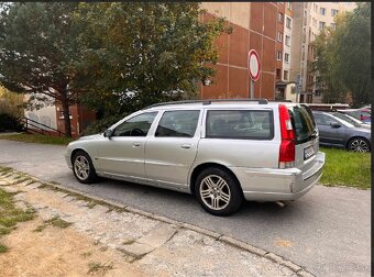 - Predám VOLVO V70 D5 - dohoda možná - 3