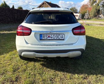 Mercedes Benz GLA 180 - 3