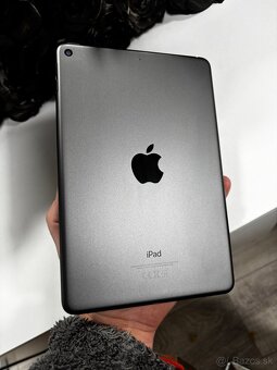 Apple iPad mini 5 (2019) A2133 - 3