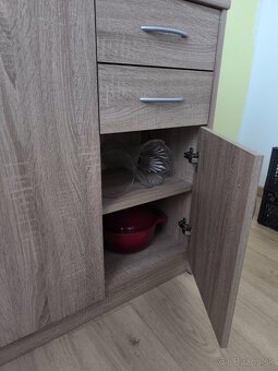 Komoda - 3