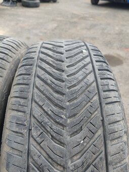 205/55 R17 - 3