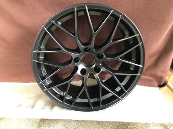 Disky Aez Antigua R19 5x120 8,5J ET18 - 3
