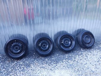 Zimné Semperit 205/60 r16 - 3