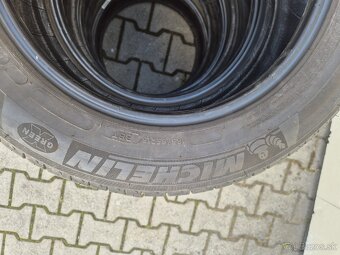 Pneu 185 65 R 15 - 3