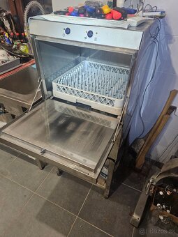 Umyvačka riadu profi priemyselna umývačka Gastro umývačka - 3