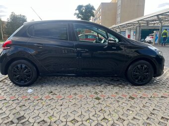 Peugeot 208 Hatchback 60kw Manuál - 3