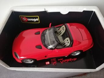 1:18 DODGE VIPER Bburago cervena, original krabica - 3