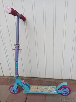 Detský bicykel s opornými kolieskami+kolobežka - 3
