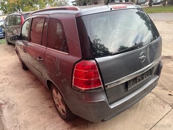 Predám rozpredám Opel Zafira B 2.2 Z22YH 1.9 CDTI 88kw - 3