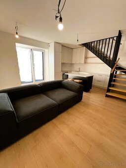 Mezonetový krásny 3 izbový byt s terasou, Kalná nad Hronom - 3