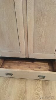 Vintage zrenovovana skriňa na chalupu - 3