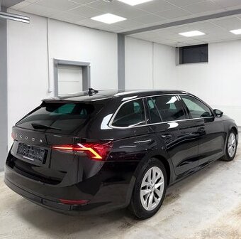 Škoda Octavia IV 2.0TDI Style/Black Packet/Apple car play - 3