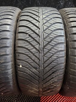 225/45 R17 Goodyear celoročné pneumatiky - 3