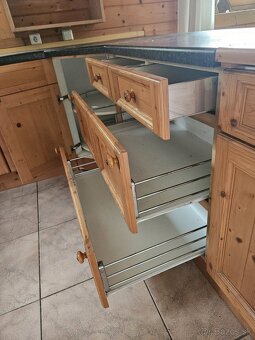 Masívna kuchynská linka z Nemecka so spotrebičmi - 3