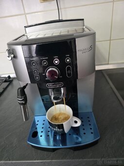 Kavovar Delonghi - 3