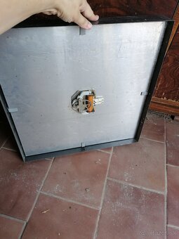 Hodiny Pragotron - 3