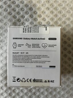 Samsung Galaxy Watch Active2 – 40 mm, čierne (hliníkové) - 3