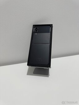 Samsung Galaxy Z Flip 4 128GB - 3